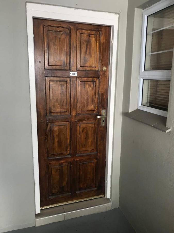 Durban Beach Getaway - Summersands, Inverter For Load Shedding, Free Wifi & Free Parking Экстерьер фото